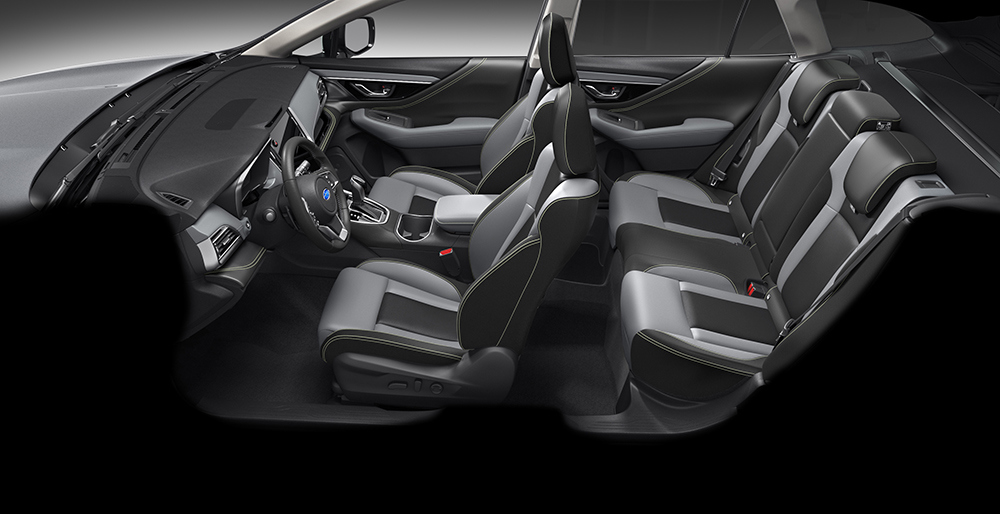 Subaru Outback Field ar izturīgu, ūdeni atgrūdošu StarTex sēdekļu apdari.