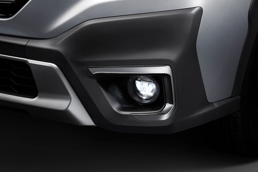 Miglas lukturi Subaru Outback, integrēti priekšējā bamperī.